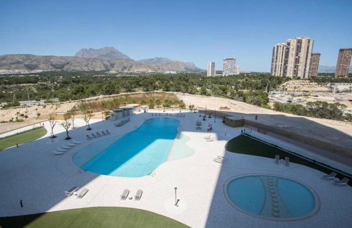 Intempo Celia-Apartment At Famous Intempo Building Μπένιντορμ Εξωτερικό φωτογραφία