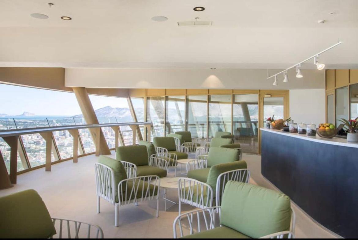 Intempo Celia-Apartment At Famous Intempo Building Μπένιντορμ Εξωτερικό φωτογραφία